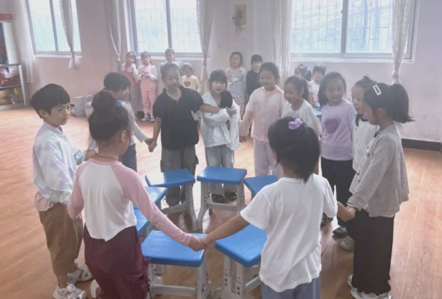 >教育一体化建造不断推进到劳动教育有机融入青少年生长全过程