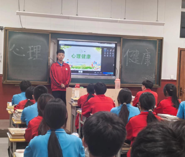 >心境稳定的家长多倾听和接收孩子的感受和主意无论是消极仍是活跃