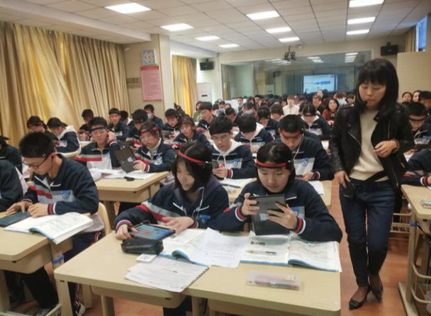 >品德与科学课程教师以鼓舞式教育为主提高了孩子学习的积极性