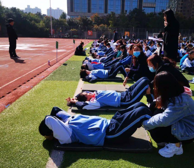 >着力缩小城乡区域校际办学距离以教育温度托起民生美好