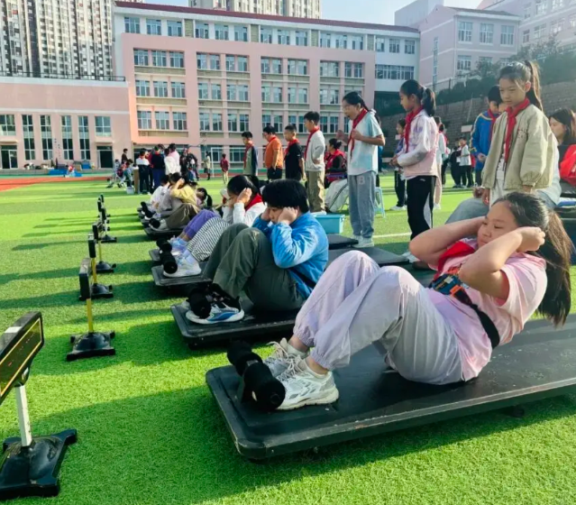 >提高体质优良率上继续发力让孩子们拥有健旺体魄心理健康