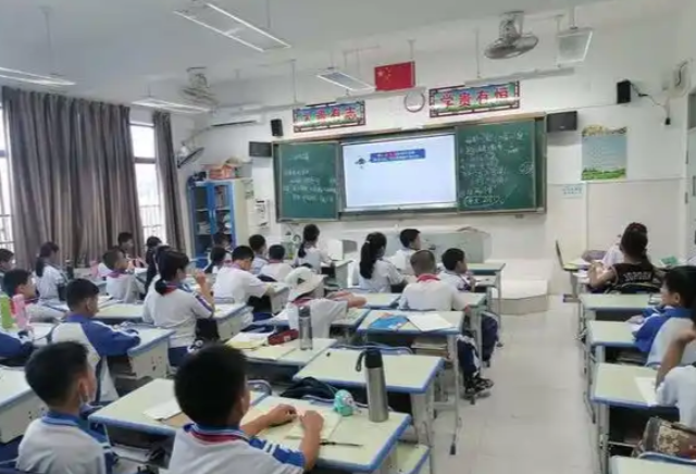 >开展数字教育赋能迭代晋级才智校园硬件设施深化教育治理