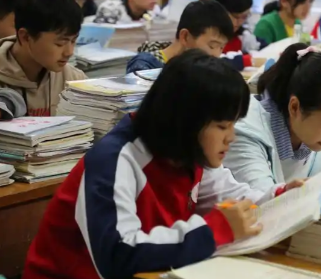 >实践操作才能课程体系对接工作场景很多设置事例教学