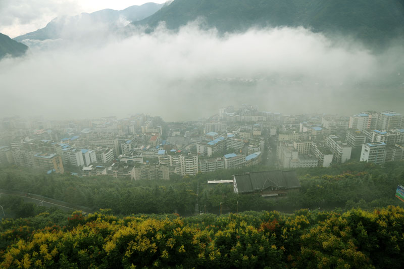 >重庆巫山山水旅游县城四季云雨成仙境_山海关乡